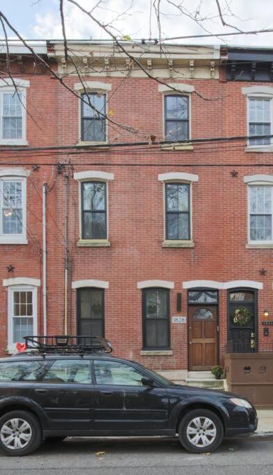 Large 2 Bdr With Deck Hosted By Stayrafa Philadelphia Exterior photo